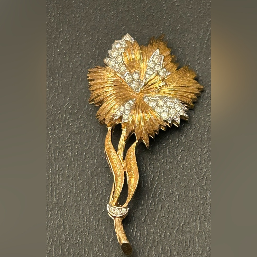VINTAGE SIGNED PANETTA BROOCH PIN RHINESTONE FLOWER 2.25in BRUSHED GOLD TONE